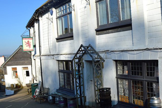 The Red Lion pub in Dittisham